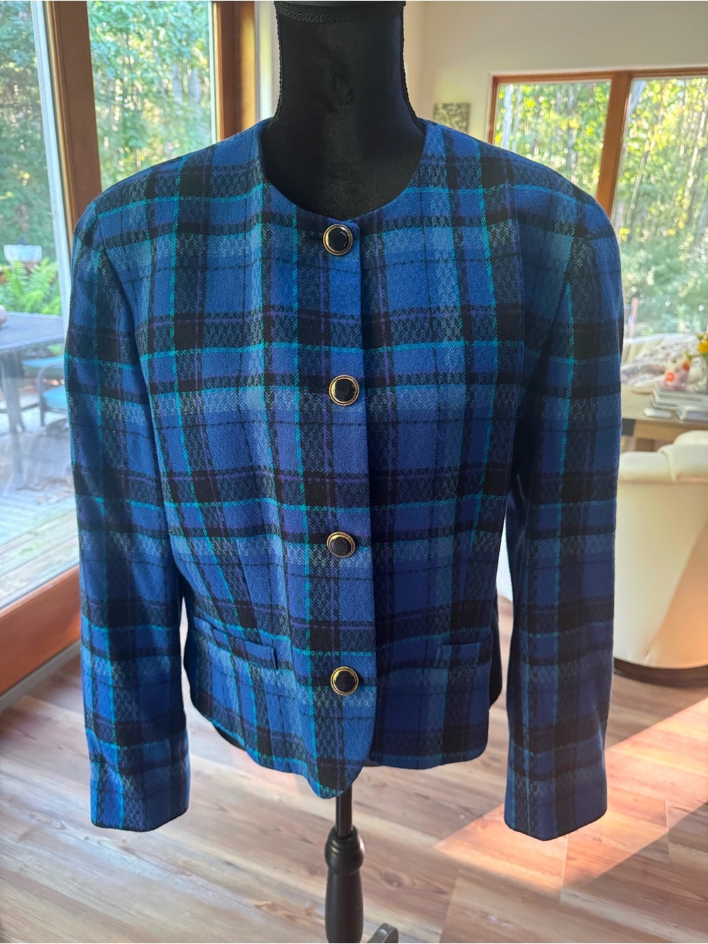 Vintage pendelton cropped blazer.